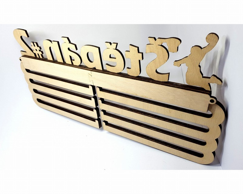 Věšák na medaile - Basketball